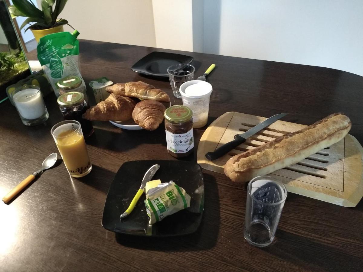 Monterolier A La Campagne, Au Calme B&B 외부 사진